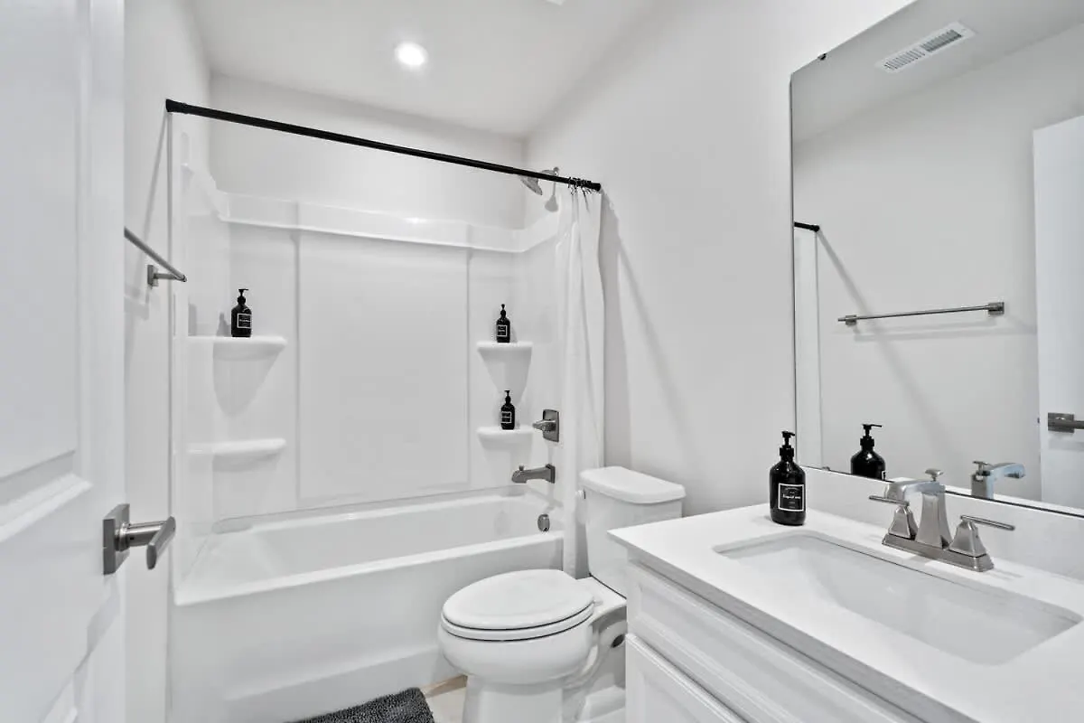 Вилла Luxurious King 3Br Townhouse In Uptown Charlotte! Дом отдыха Шарлотт